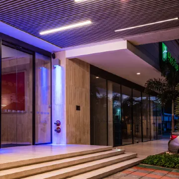 Holiday Inn Express CARTAGENA MANGA by IHG Отели рядом с достопримечательностью «Манга»