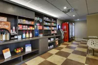 캔들우드 스위트 위치토 이스트