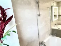 斯特魯德之家 - 可住6人 - 適合團體和家庭(Strood Home-Sleeps 6-Great for Groups & Families) 斯特魯德酒店