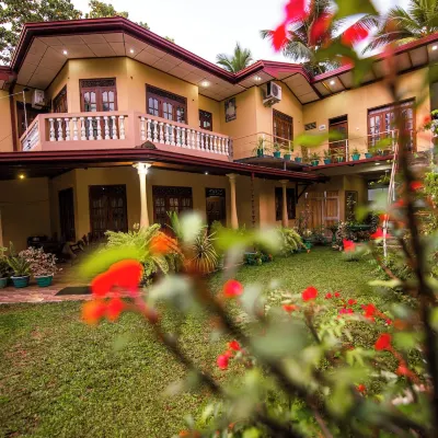 Wildlife Safari House Hotels near Elephant Transit Home