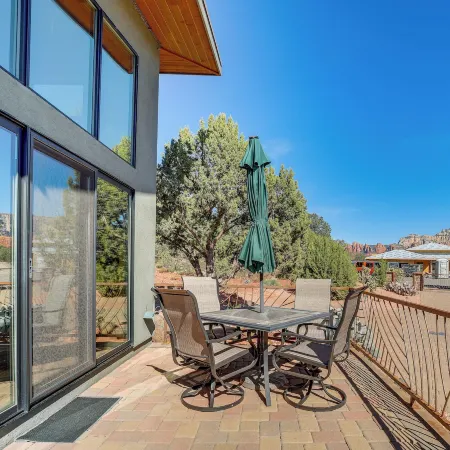 Chic Sedona Retreat 2 Mi to Cathedral Rock Trail!