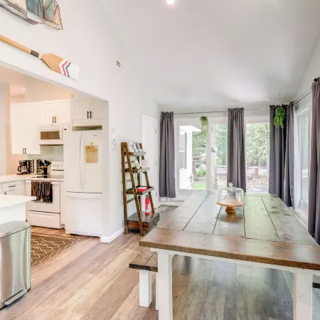 1/2 Acre Pond, Rec Room! Private Oasis in Nanjemoy