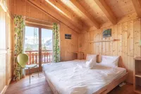 Chalet Belle Roche Recently Renovated Jacuzzi - balcony
