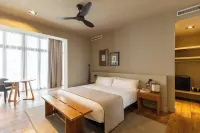 Colectia Stays Pau Claris