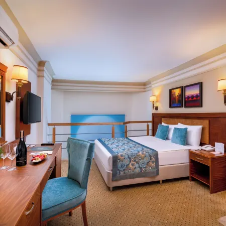 Villa Side Hotel