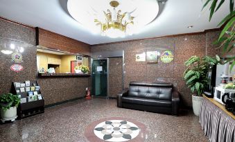 Suncheon Nobless Hotel - Housity