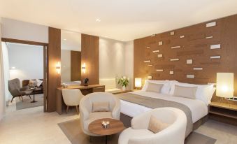 The Oasis by Don Carlos Resort