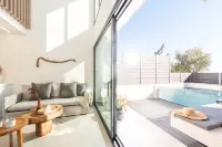 Serene Villas Halkidiki - Cfront Private Pool Hotels in Nea Propontida