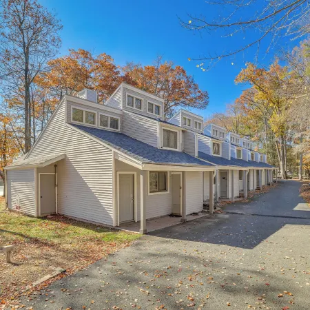 Steps to Lake Tanglwood: Tranquil Wooded Retreat