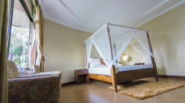 อุดซุงวา ฟอลส์ ลอดจ์ โรงแรมใน