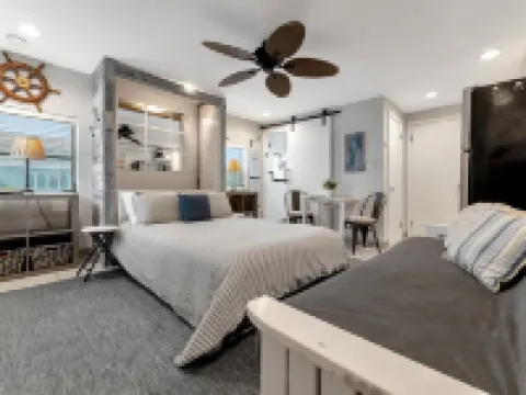 Beach 2 blocks away! Heated Pool, Waterview Suite!