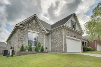 14 Mi to Augusta! Family Home w/ Pet-friendly Yard - Homestays