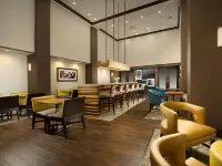 Hampton Inn & Suites Syracuse/Carrier Circle Hotels in De Witt