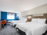 Holiday Inn Express & Suites Cedar Rapids NE - Marion by IHG Hotels in Marion