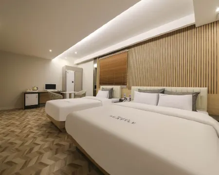 Muan Hotel Seattle 務安のホテル