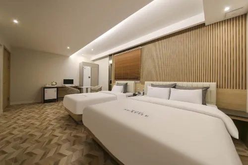 Muan Hotel Seattle Hotel di Muan