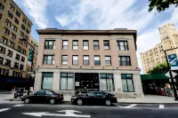 Q4 Hotel and Hostel Hotels in 