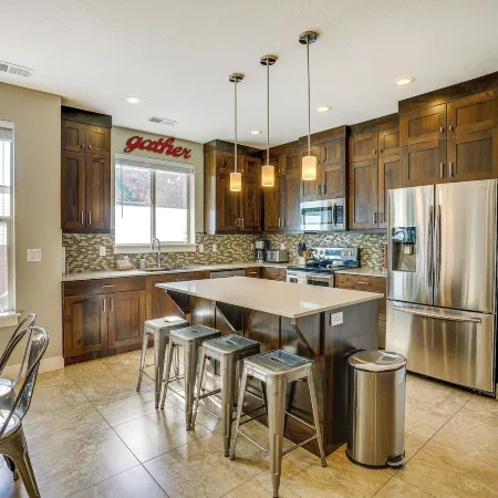 Moab Vacation Rental Pool and Hot Tub Access!
