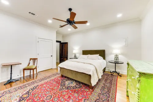 Charming Louisiana Getaway w/ Furnished Balcony! - Park Yeri