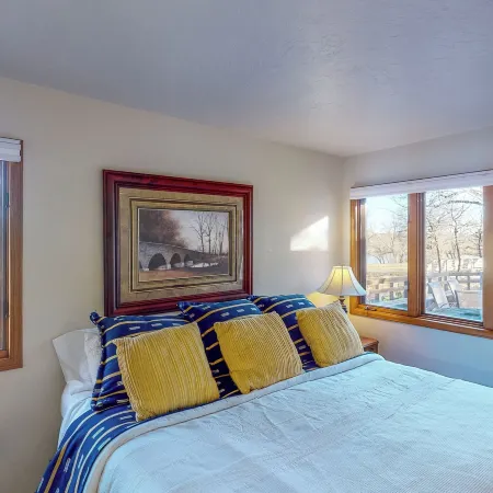 Lake-view, Dog-friendly 5BR w/ Fireplaces, Deck