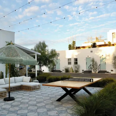 Aliza Hotel