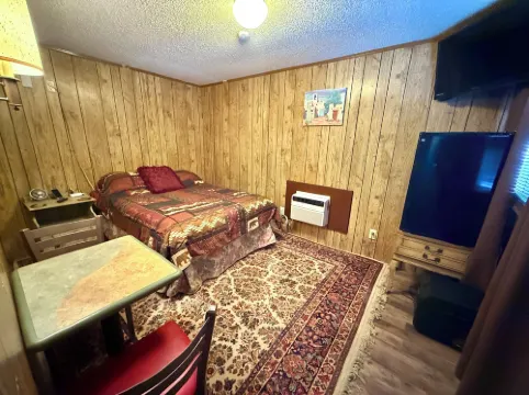 Short Branch Motel
