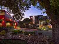 Aiden by Best Western @ Austin City Hotel Hotels near Zilker Metropolitan Park