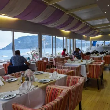 Sacallis Inn Beach Hotel