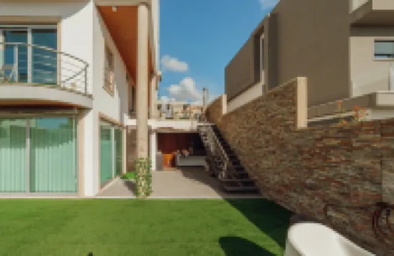 Pool & Cinema Villa by Vacationy Hotels in 