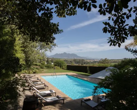 The Devon Valley Hotel โรงแรมในสเตลเลนบอสช์