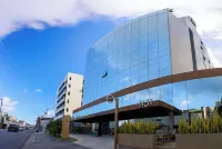 瑪娜伊拉酒店 酒店