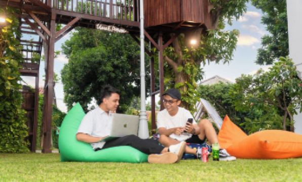 Metland Hotel Cirebon - Housity