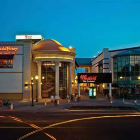 Holiday Inn & Suites CHICAGO NORTH SHORE (SKOKIE) by IHG