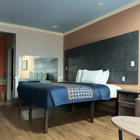 Downtowner Inns & Suites IAH Airport-Humble