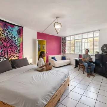 Free Spirit Hostel Guadalajara Hotels near Zoologico Guadalajara