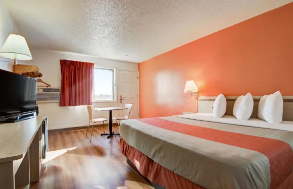 堪薩斯科爾比 6 號汽車旅館