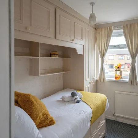 3-Bed Westhoughton | M61 | Driveway Parking