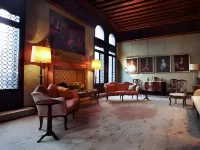 Palazzetto Pisani Grand Canal