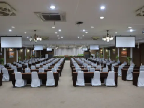 Fantasy Resort Chainat Hotels in Mueang Chai Nat District
