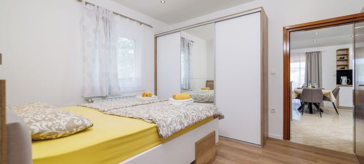 Apartments by the Sea in Lopar Hotels in Rab