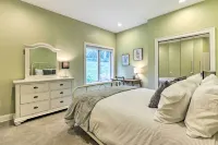 Walk to Lake: Middlefield Home w/ Fire Pit - Beach