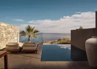 Acro Wellness Suites - Adults Only - parking