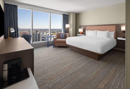 라 퀸타 인 & 스위트