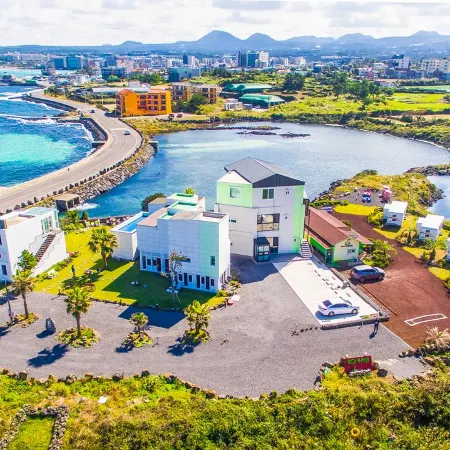 Jeju Heavy Pension & Caravan