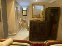 Riad DAR OMI ZAHRA Hotels near Rahba Kedima Square