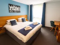 Bisham Abbey National Sports Centre Hotels in Marlow