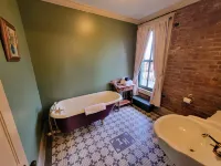 Iron Horse Hotel