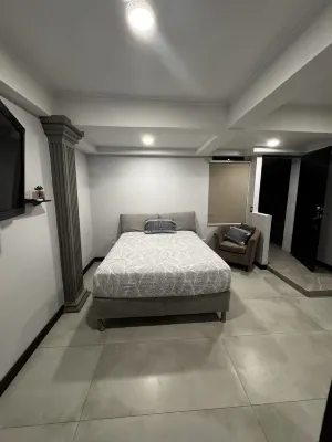 Studio 05 in Santa Ana Central, Convenient, and Comfortable - Apartments