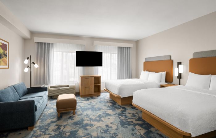 Hampton Inn & Suites Ontario