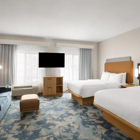 Hampton Inn & Suites Ontario